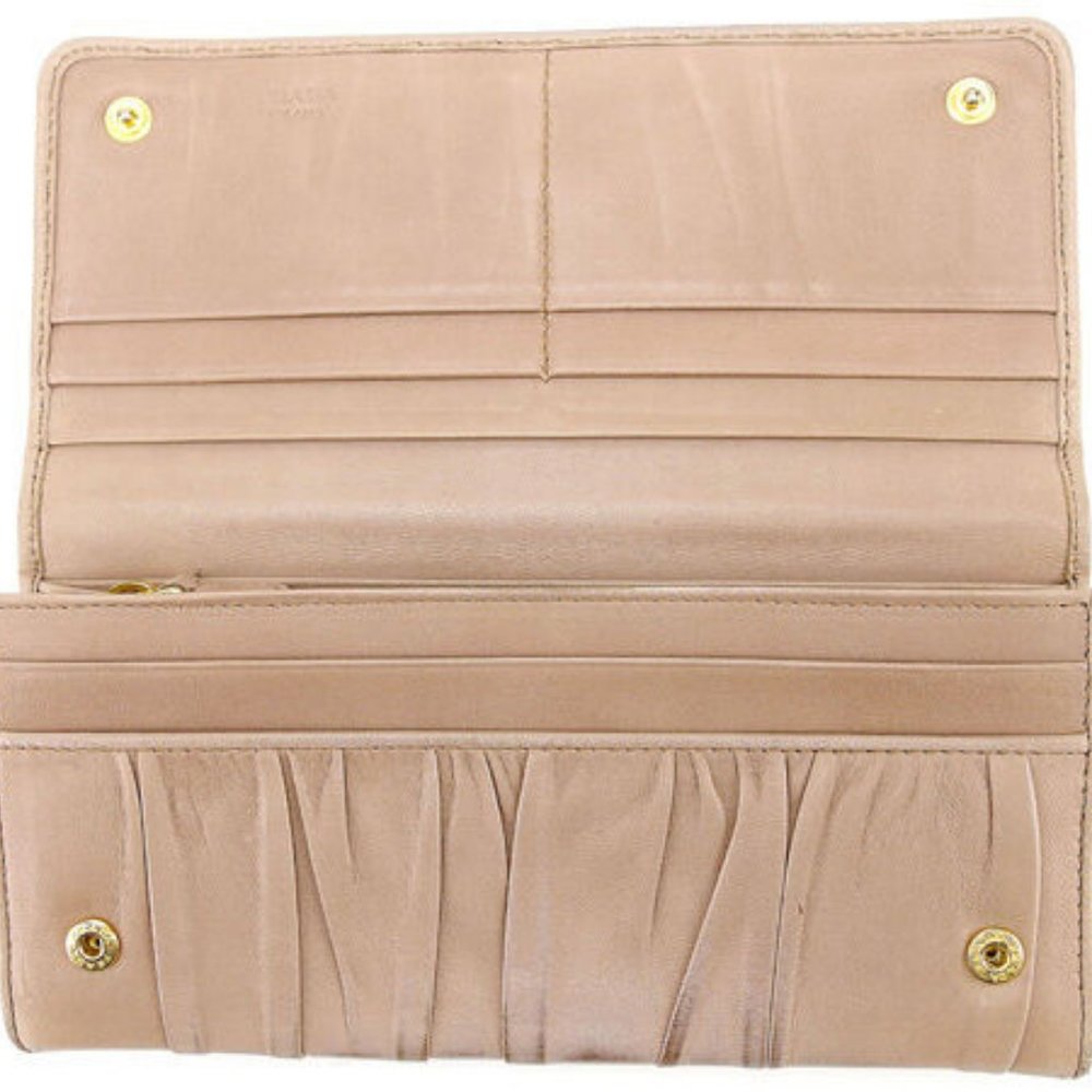 Prada Wallet Purse zipper wallet Beige Woman Authentic Used - Picture 5 of 6
